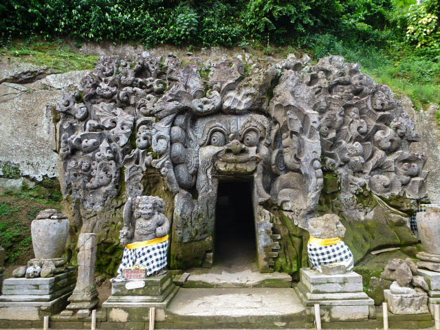 Goa Gajah Elephant Cave Bali Entrance