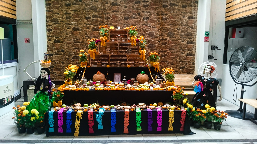 Dias de los Muertos - Day of the Dead Mexico Altar