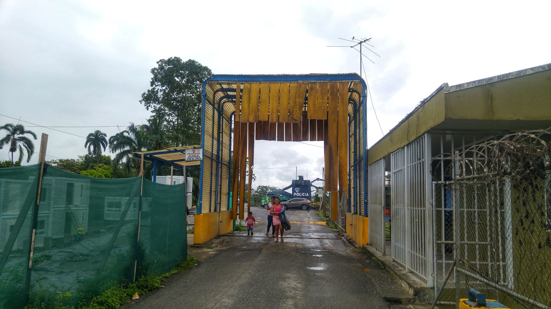 Costa Rica Panama Border Bridge Entrance