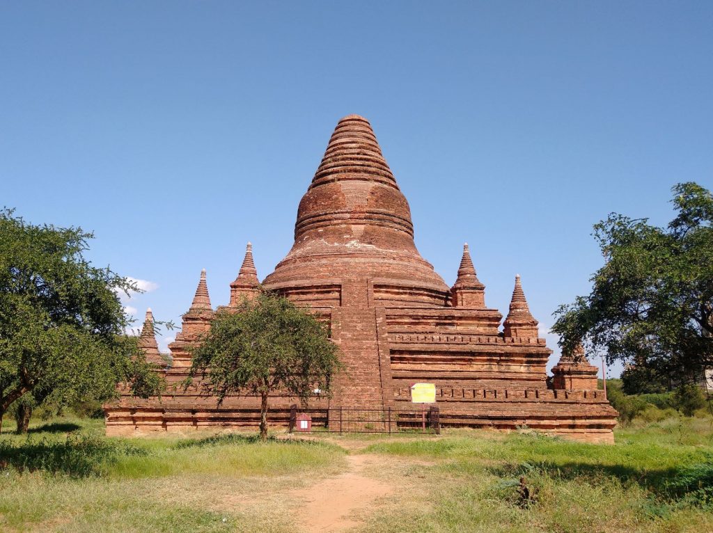 Mahazedi Pagoda Bagan