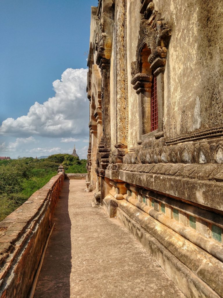 TaBatKya Pagoda Bagan